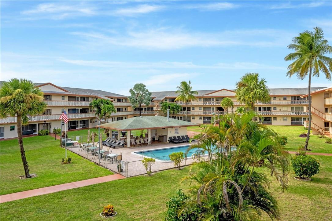 Beverly Hills condo - Residential