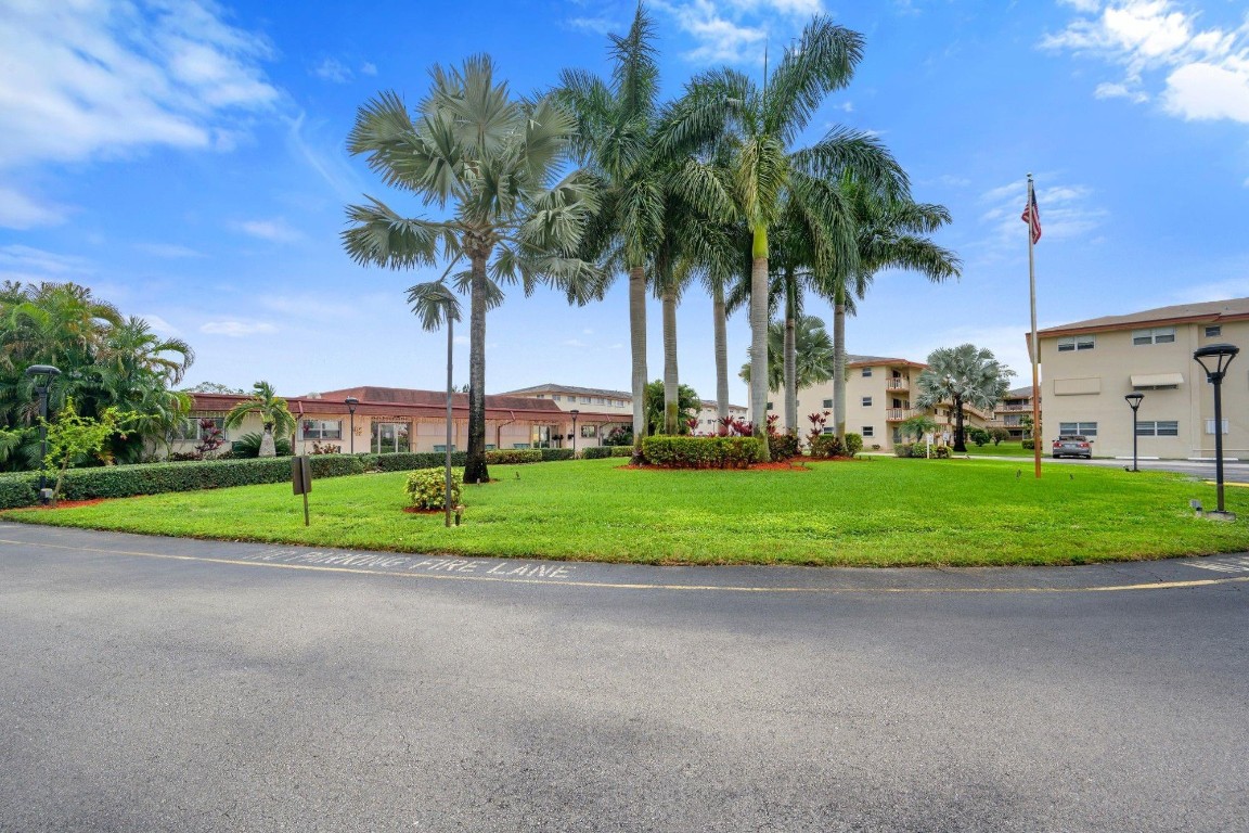 Beverly Hills condo - Residential