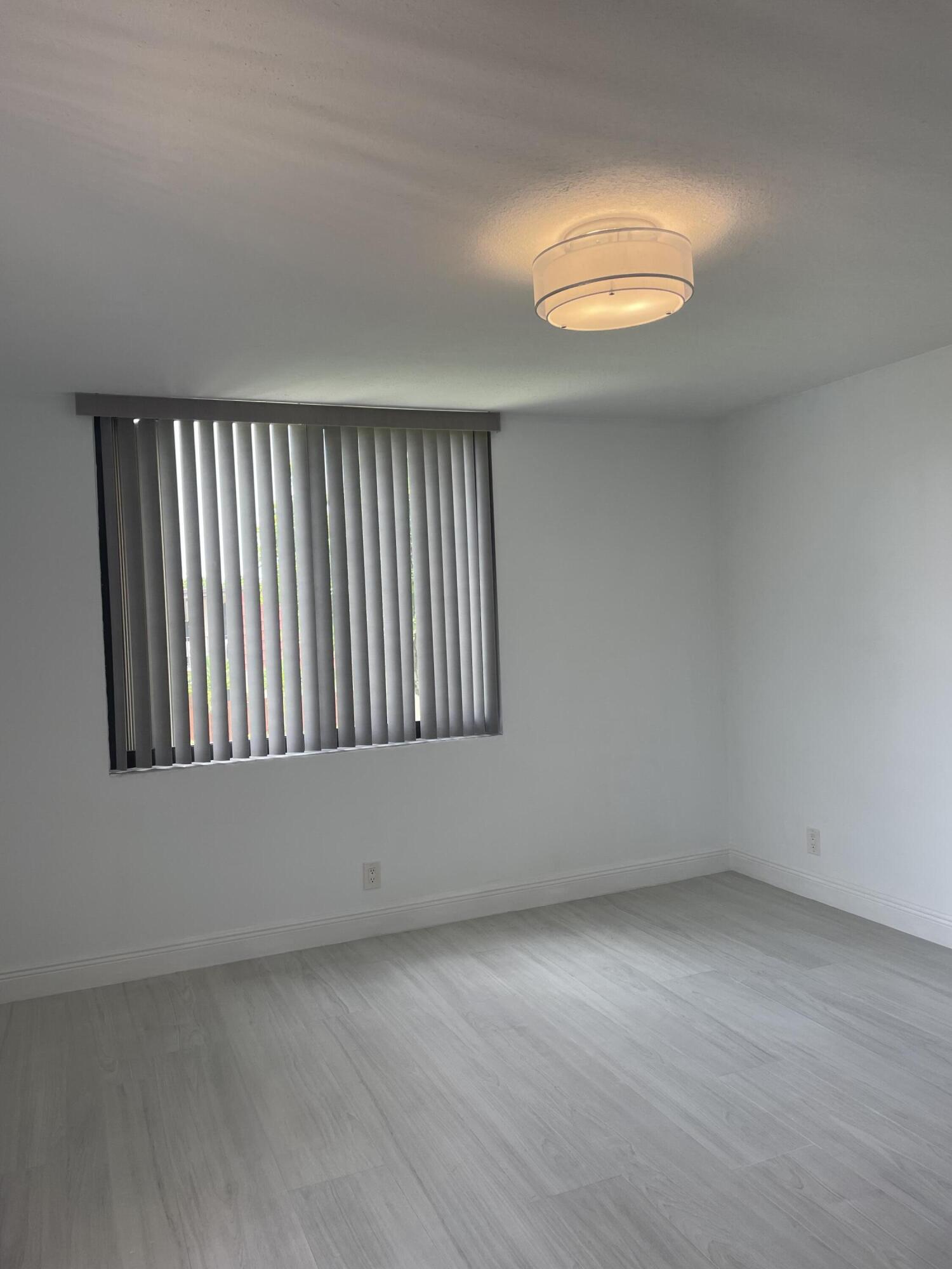 SOMERSET - Residential Lease