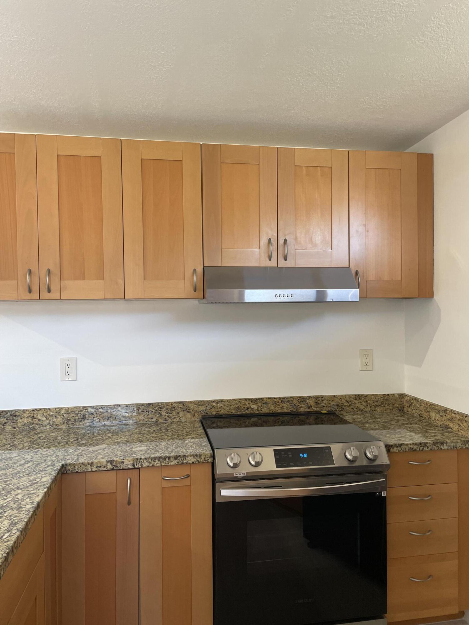 SOMERSET - Residential Lease