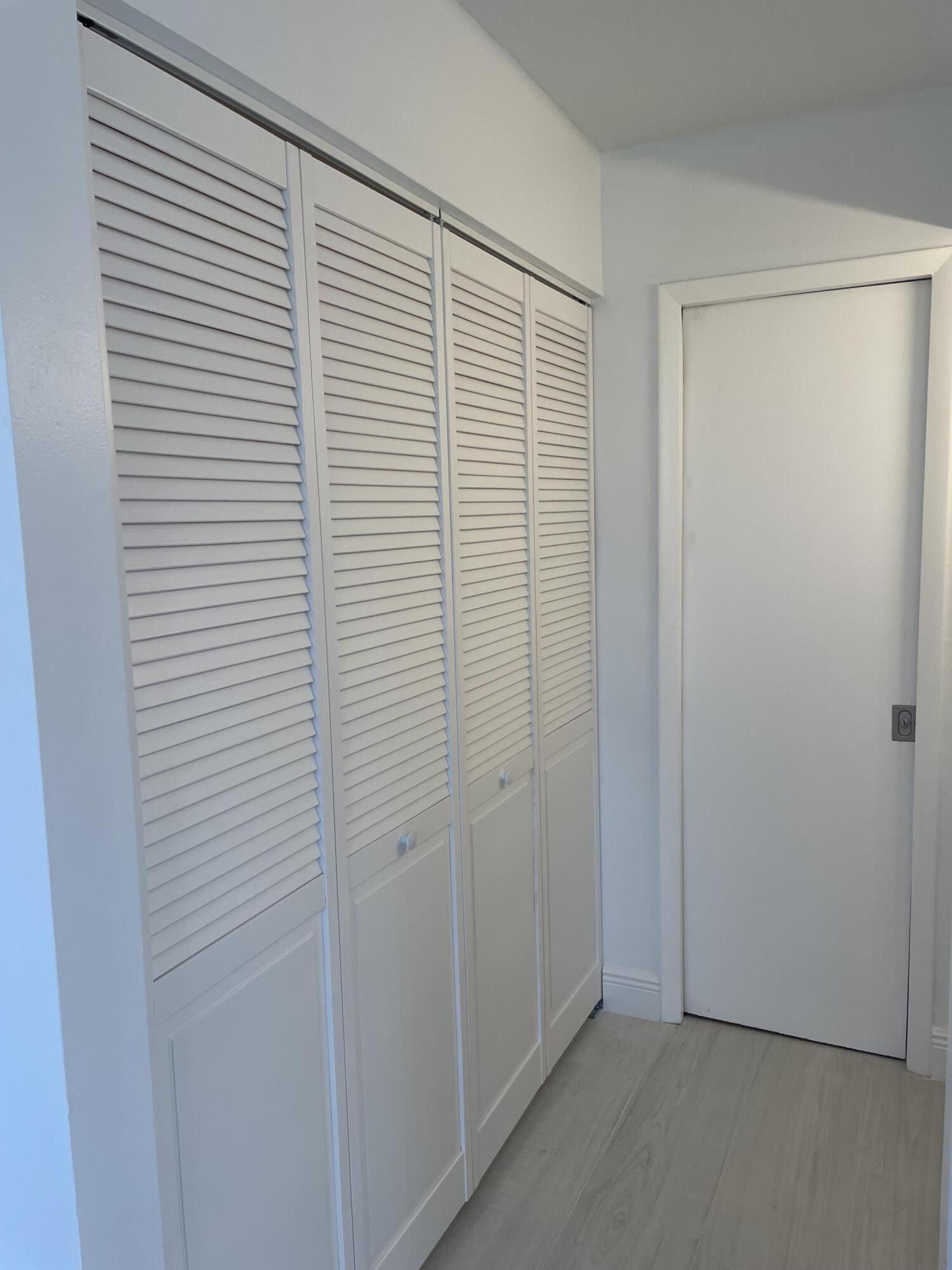 SOMERSET - Residential Lease
