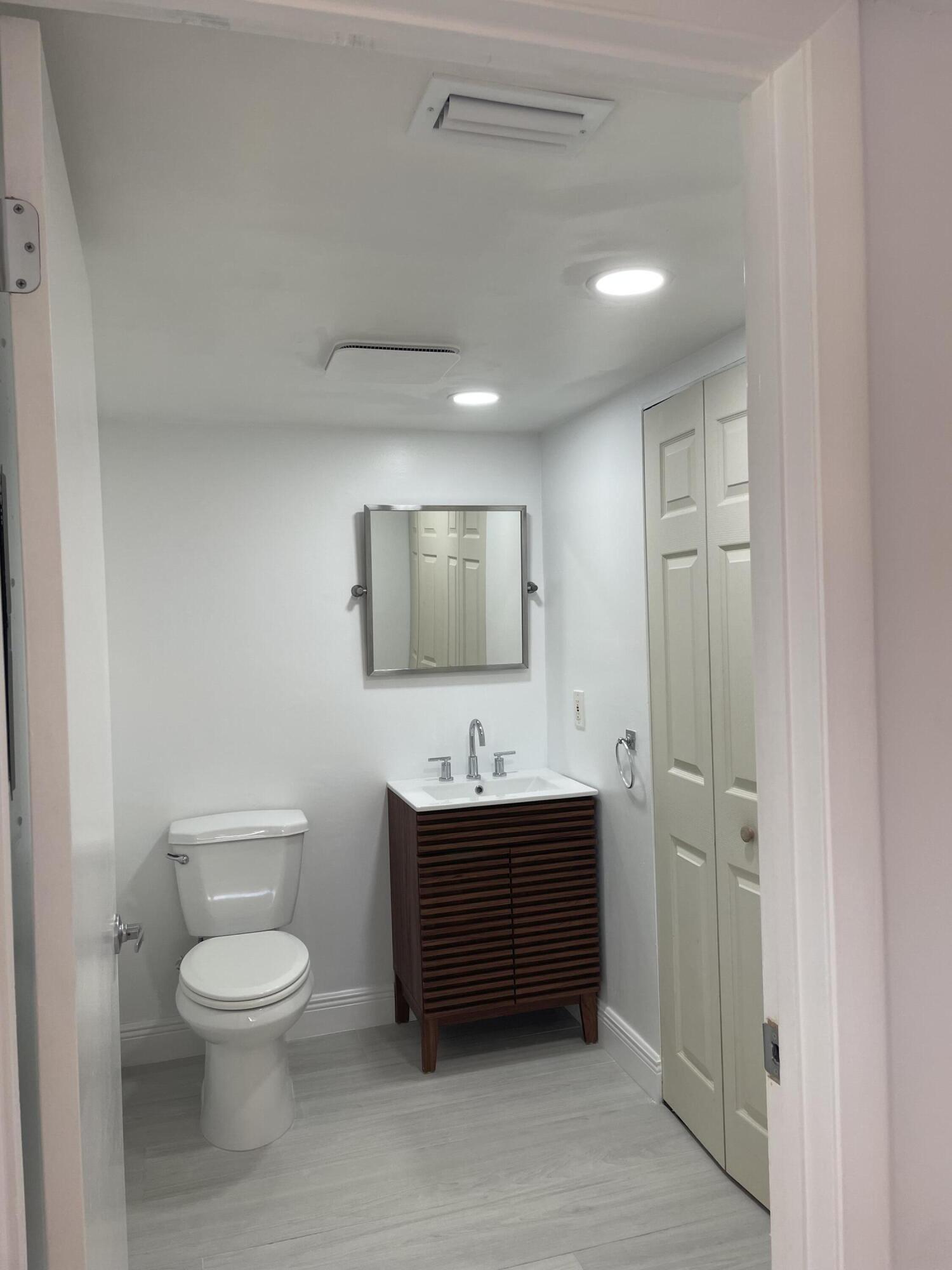 SOMERSET - Residential Lease