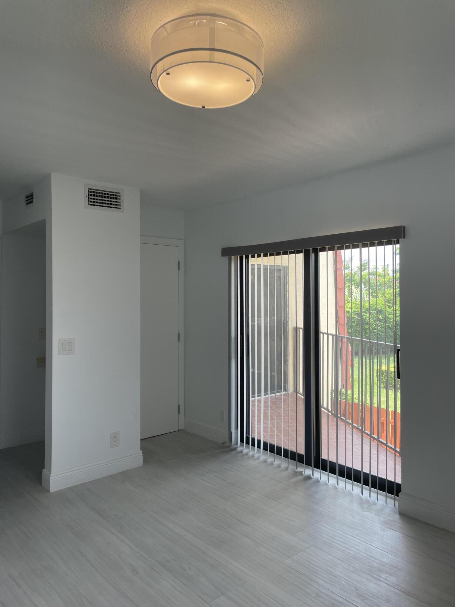 SOMERSET - Residential Lease