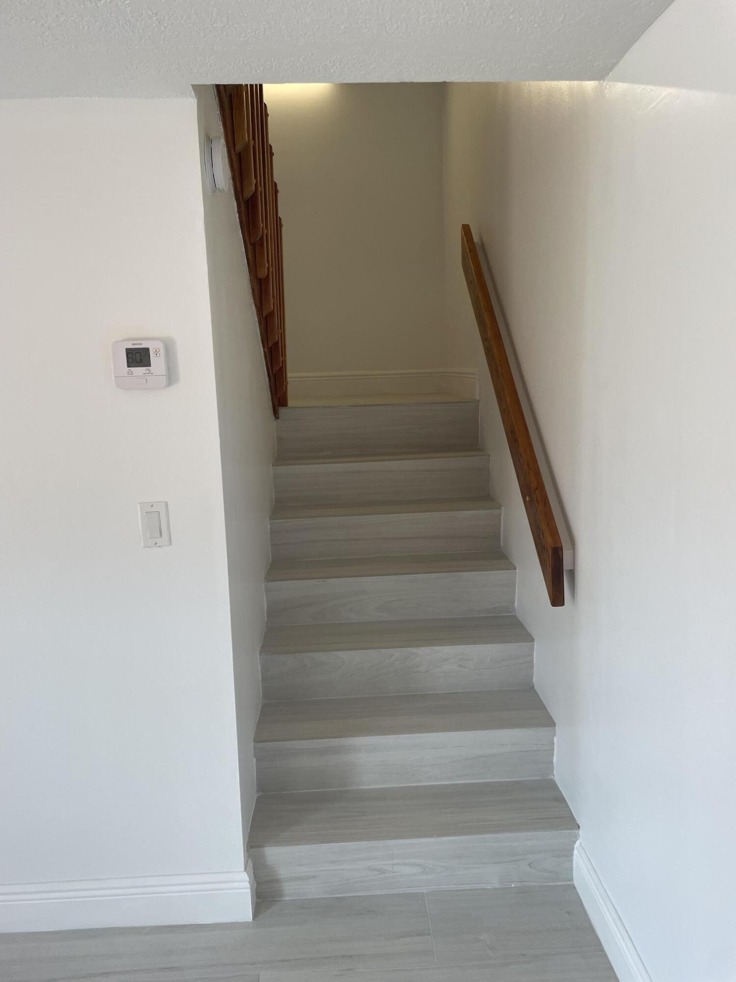 SOMERSET - Residential Lease