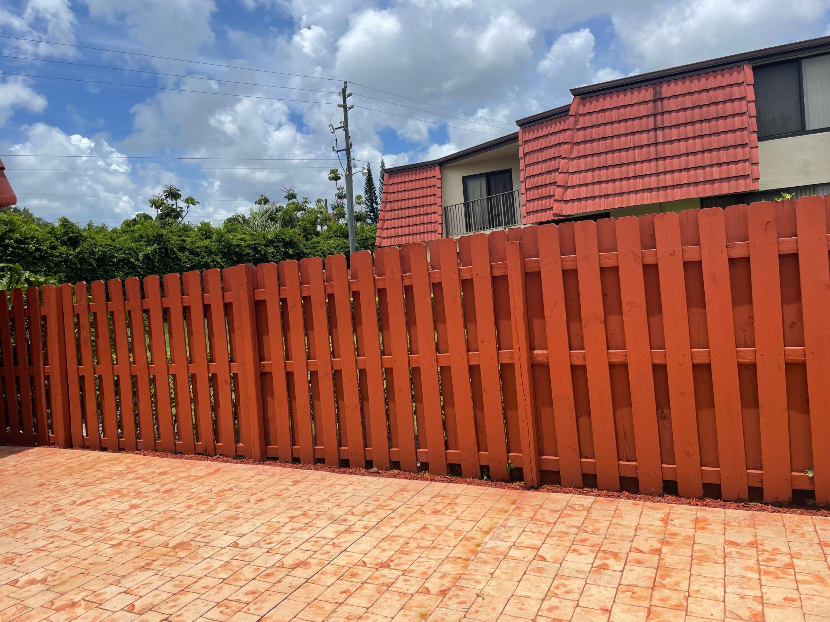 SOMERSET - Residential Lease