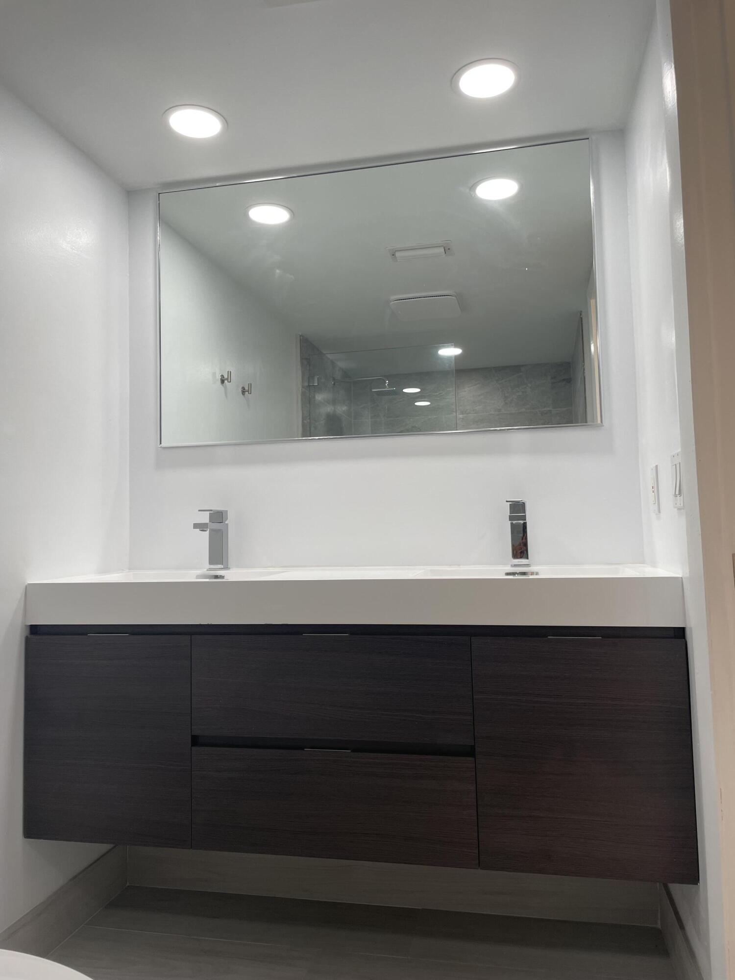SOMERSET - Residential Lease