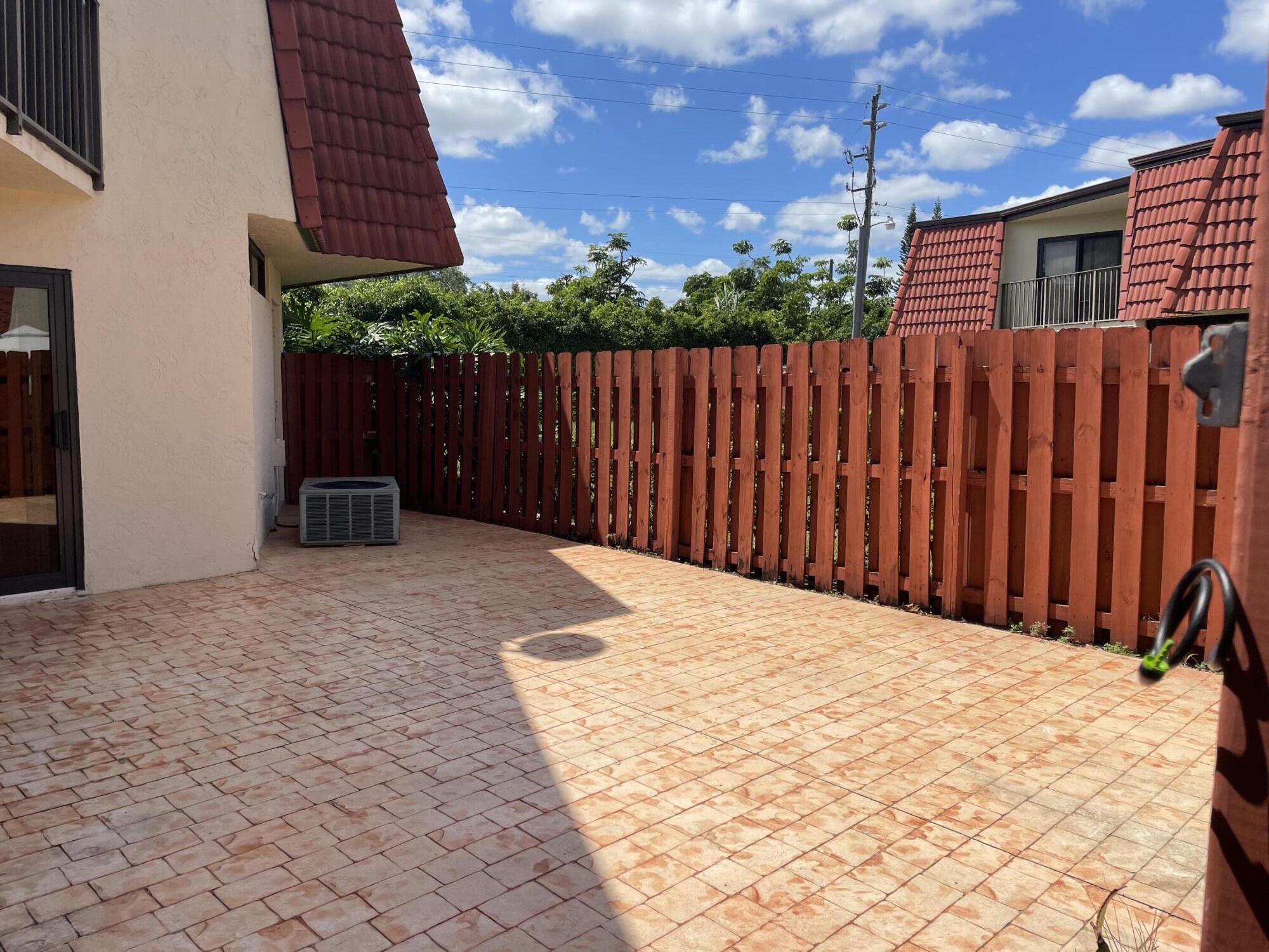 SOMERSET - Residential Lease
