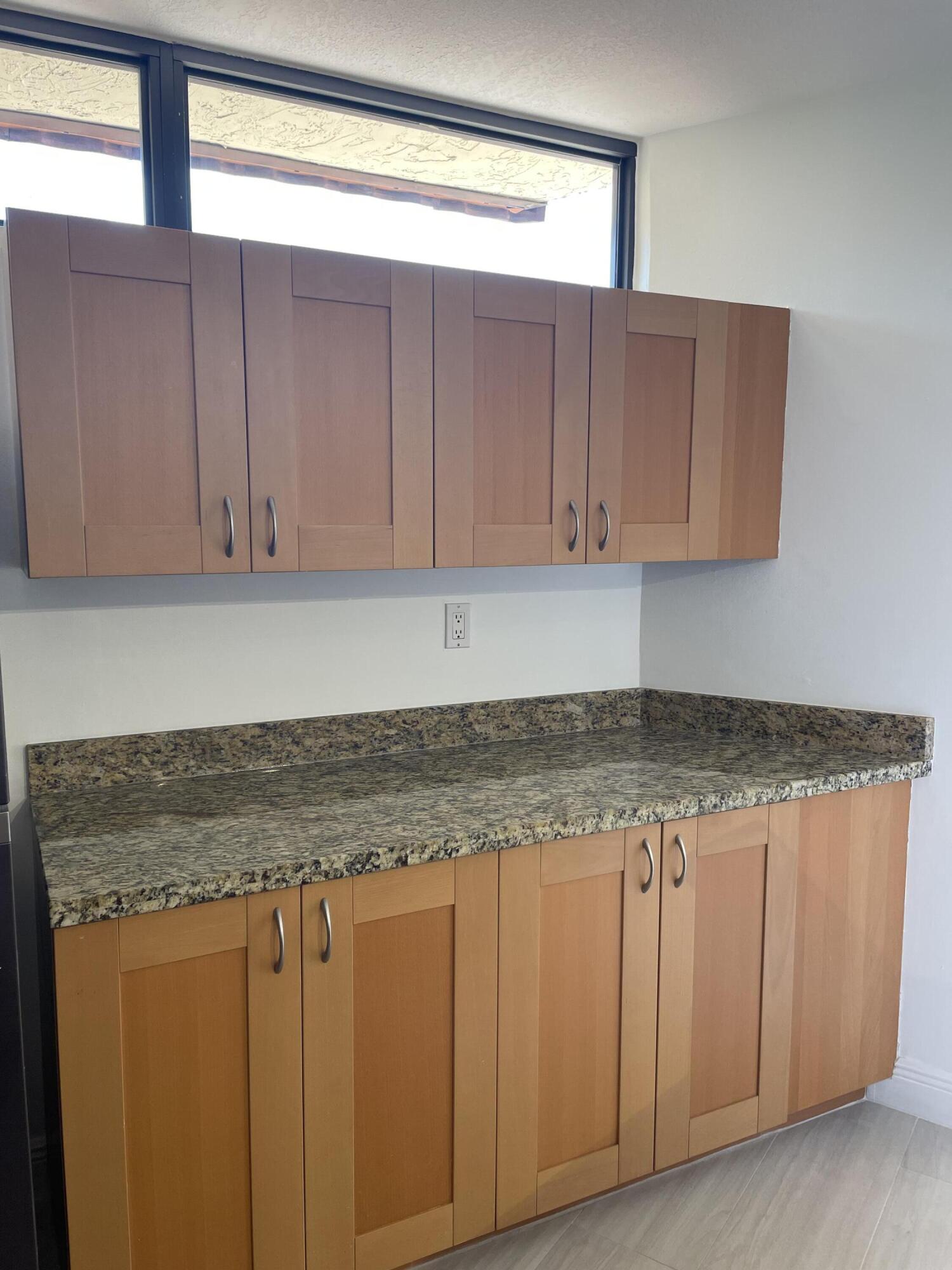 SOMERSET - Residential Lease
