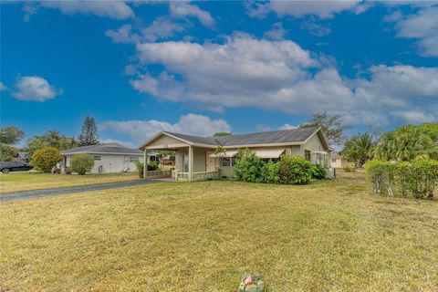 7203 NW 89th Ave Tamarac FL 33321