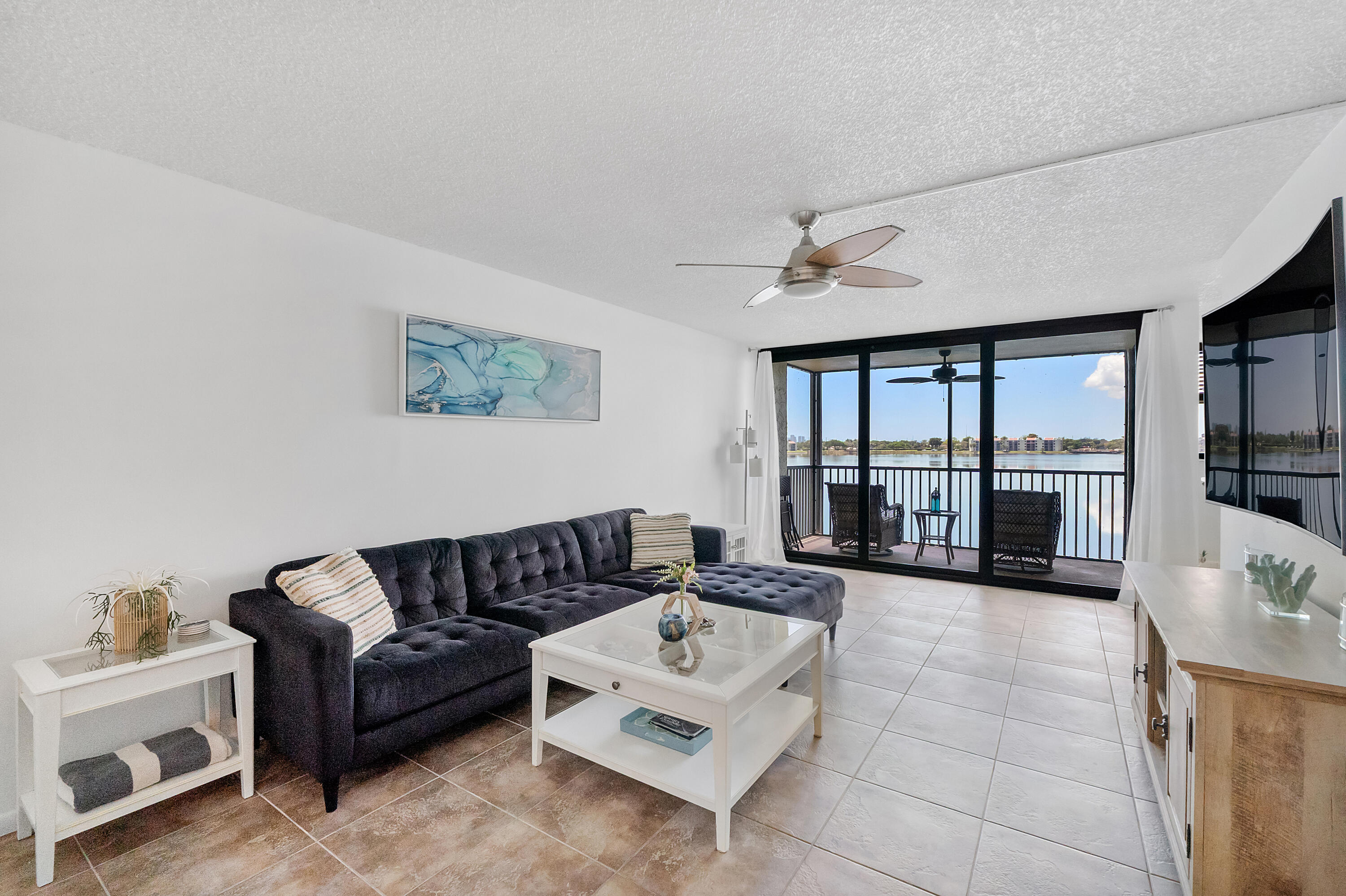 LAKE EMERALD CONDOMINIUM NO TWO - Residential
