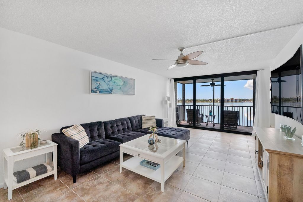 Photo of 106 Lake Emerald Drive #308, Oakland Park, FL 33309 (MLS # B26025919)