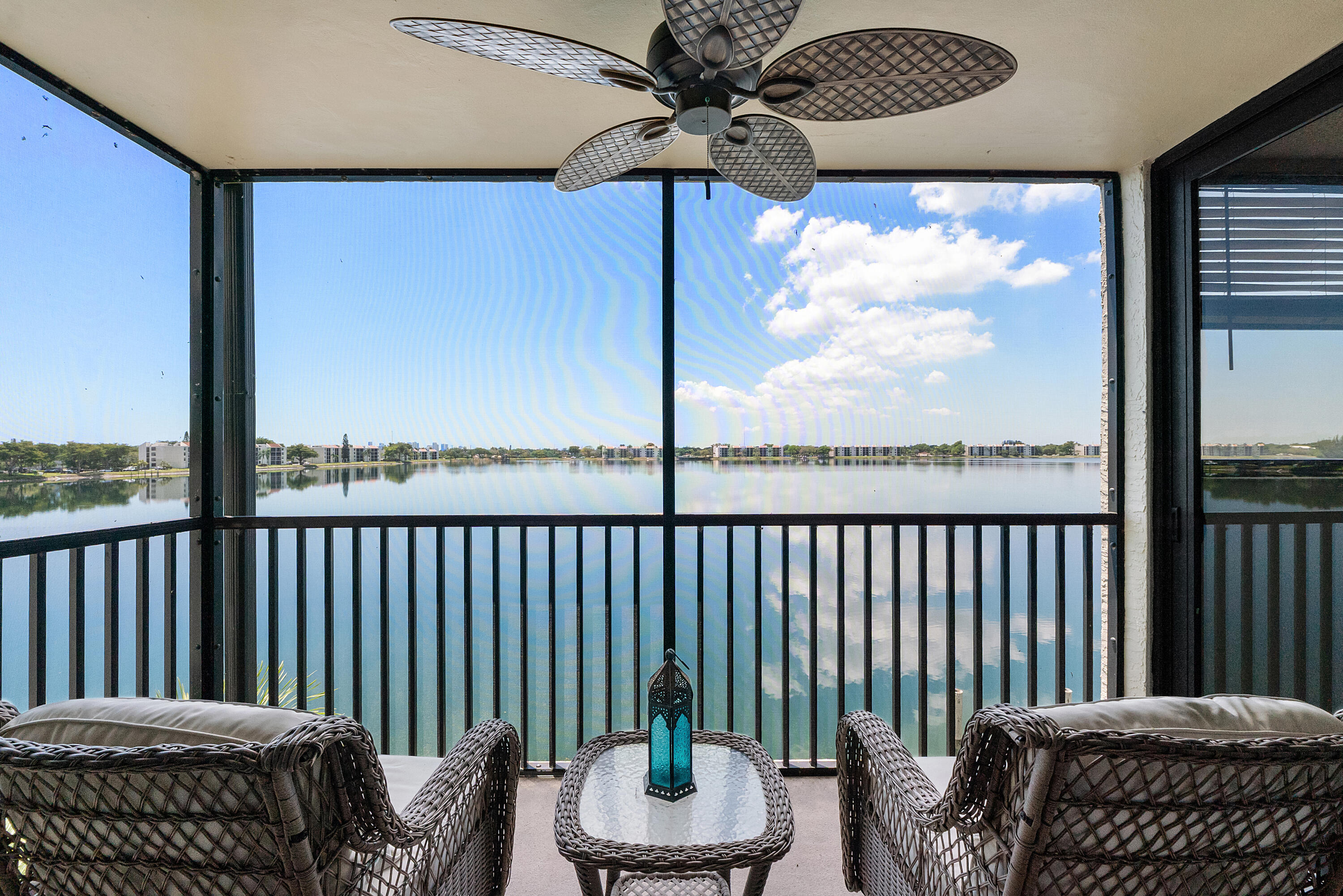 LAKE EMERALD CONDOMINIUM NO TWO - Residential
