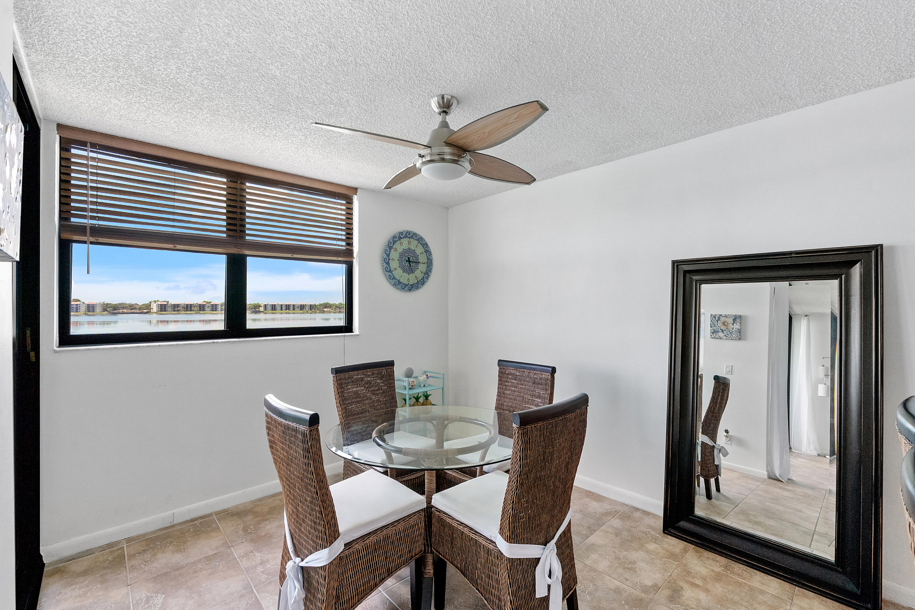 LAKE EMERALD CONDOMINIUM NO TWO - Residential