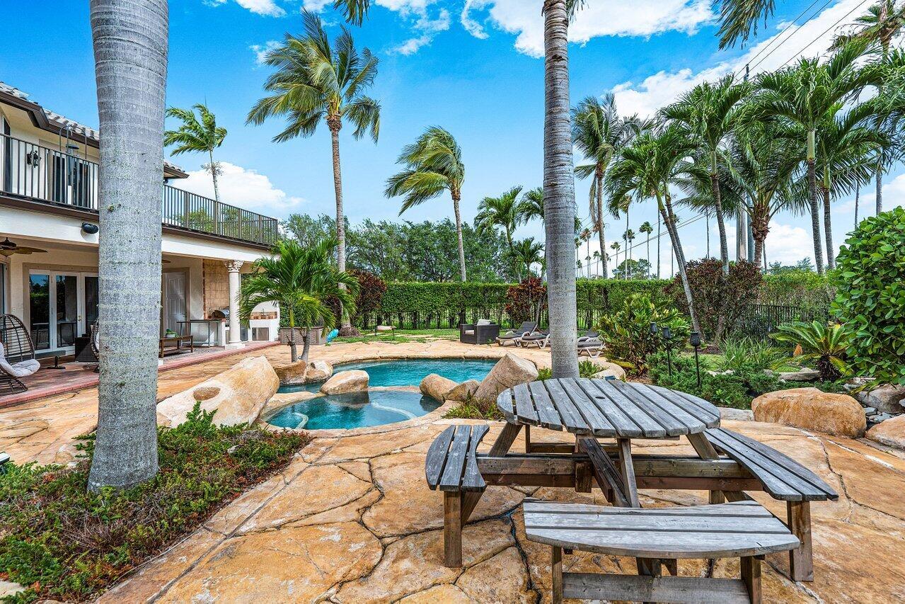 WELLINGTON AERO CLUB OF T - Residential