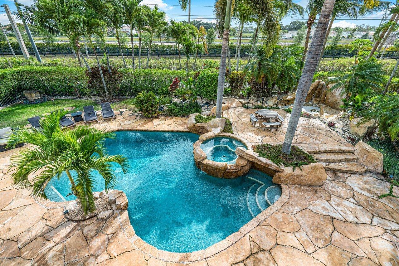 WELLINGTON AERO CLUB OF T - Residential