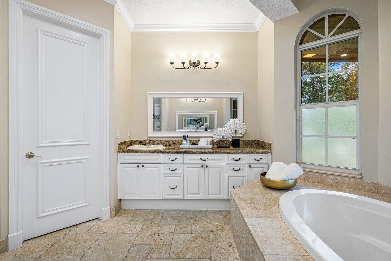 WELLINGTON AERO CLUB OF T - Residential