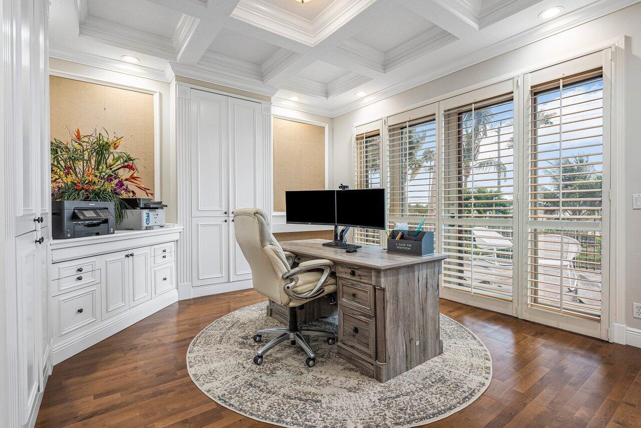 WELLINGTON AERO CLUB OF T - Residential