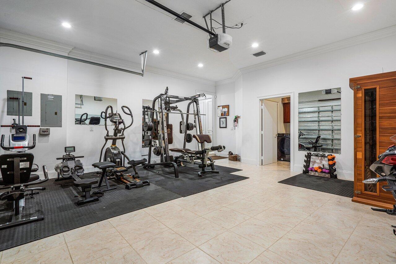 WELLINGTON AERO CLUB OF T - Residential