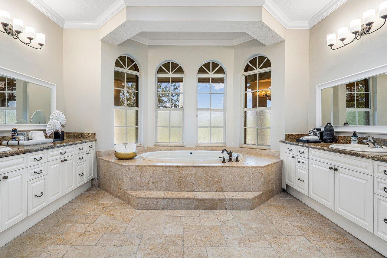 WELLINGTON AERO CLUB OF T - Residential