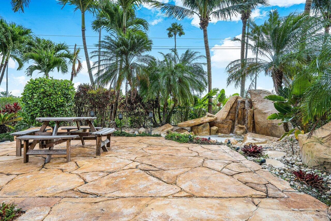 WELLINGTON AERO CLUB OF T - Residential