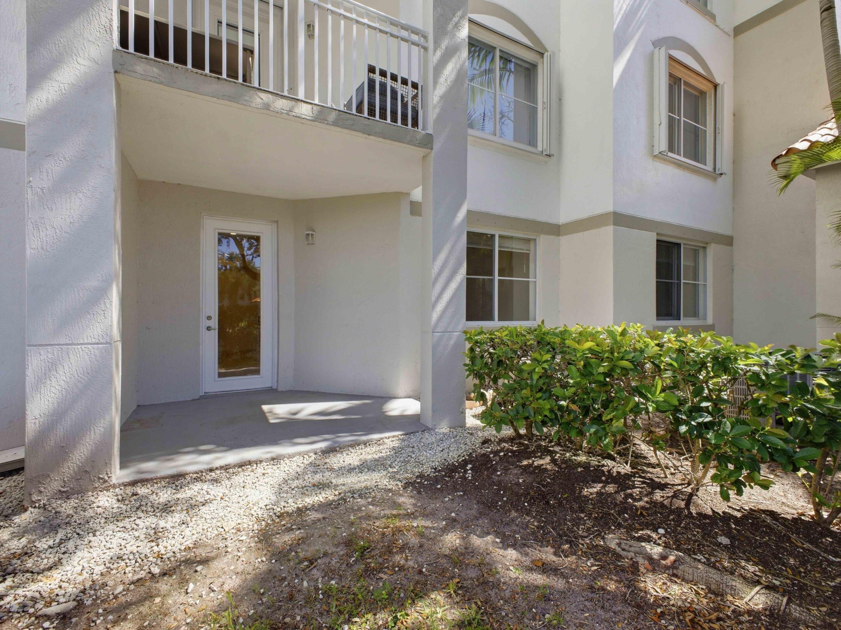 RESIDENCES AT LEGACY PLACE CONDO - Residential Lease
