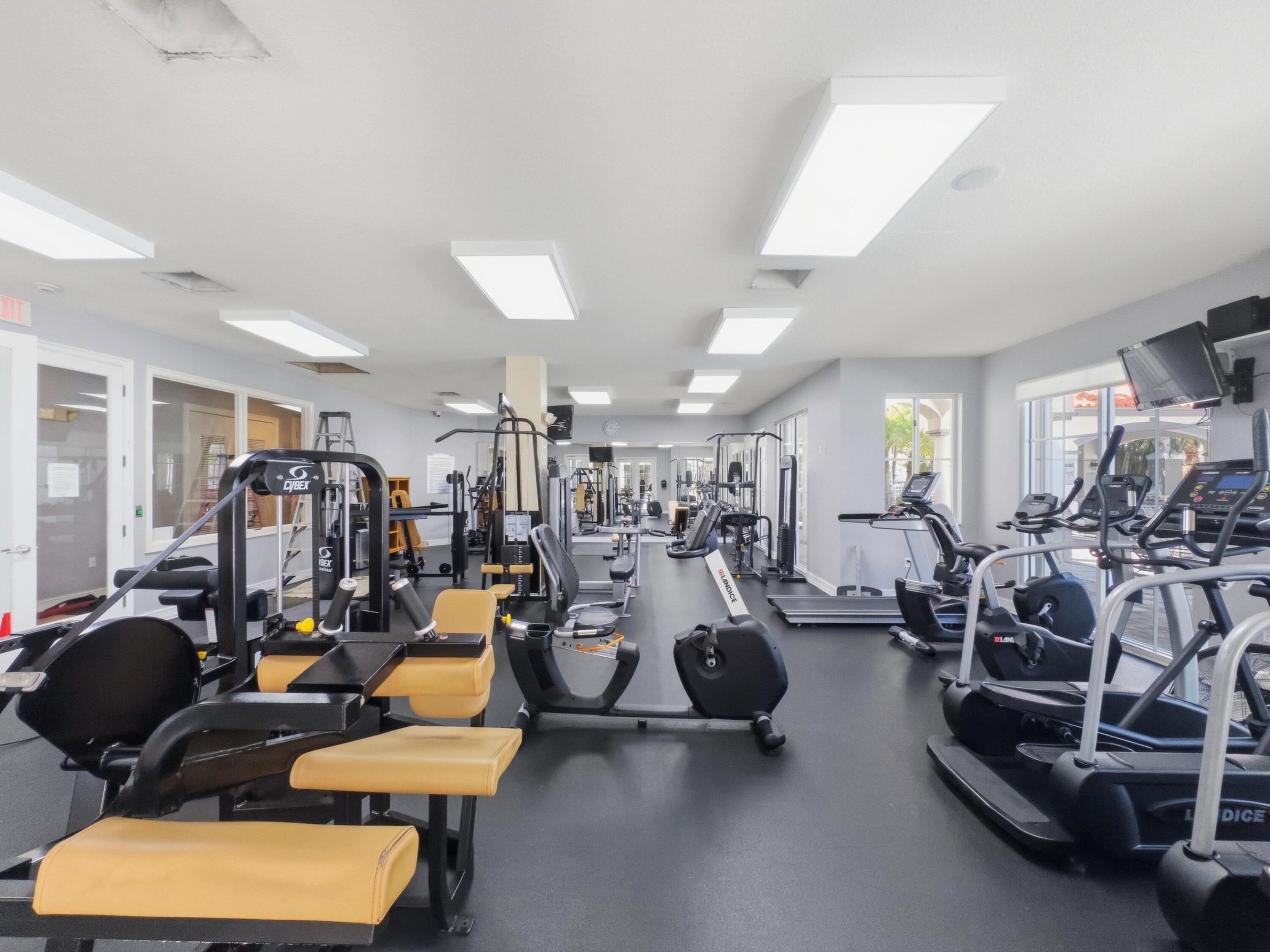 RESIDENCES AT LEGACY PLACE CONDO - Residential Lease