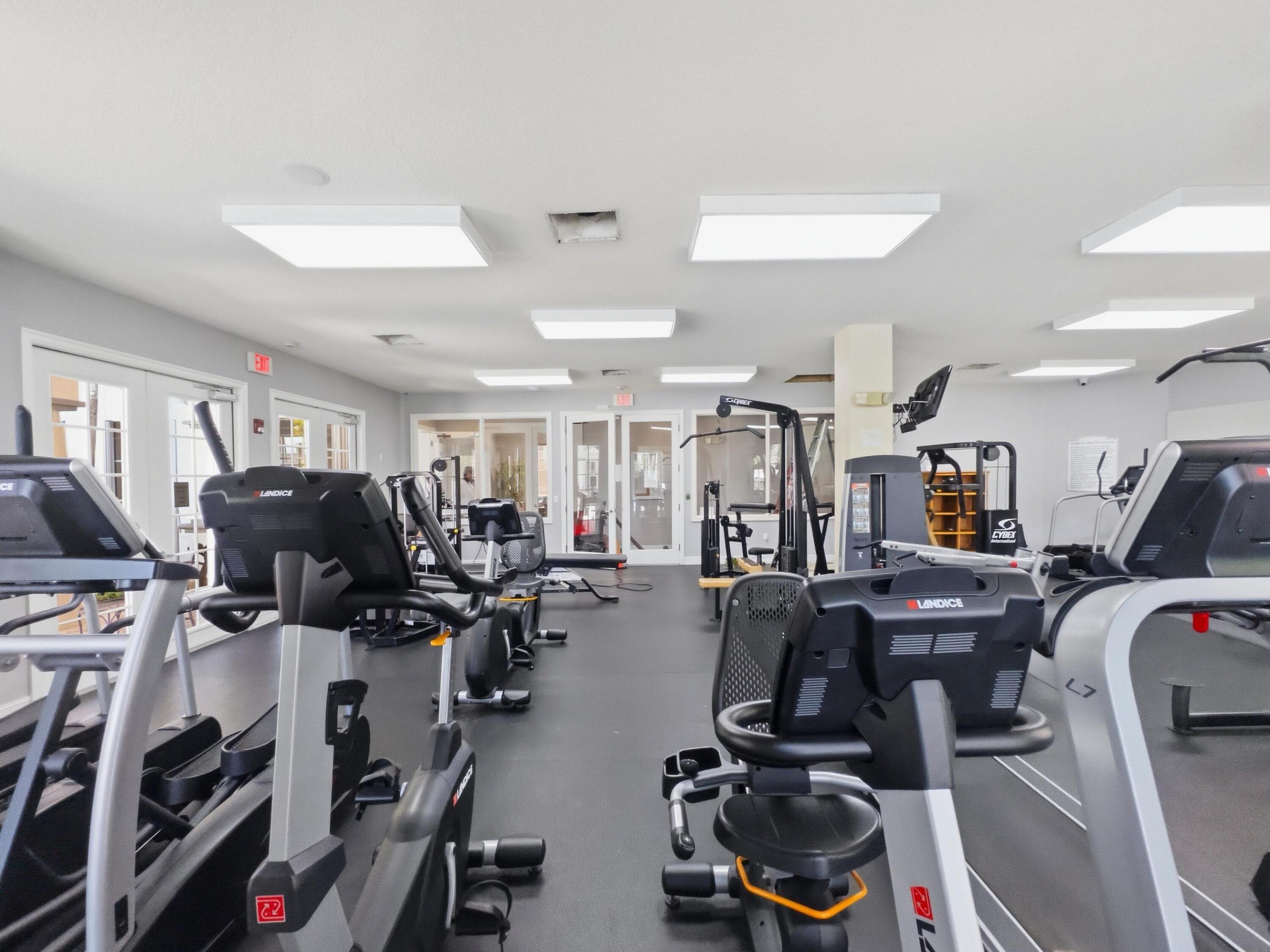 RESIDENCES AT LEGACY PLACE CONDO - Residential Lease