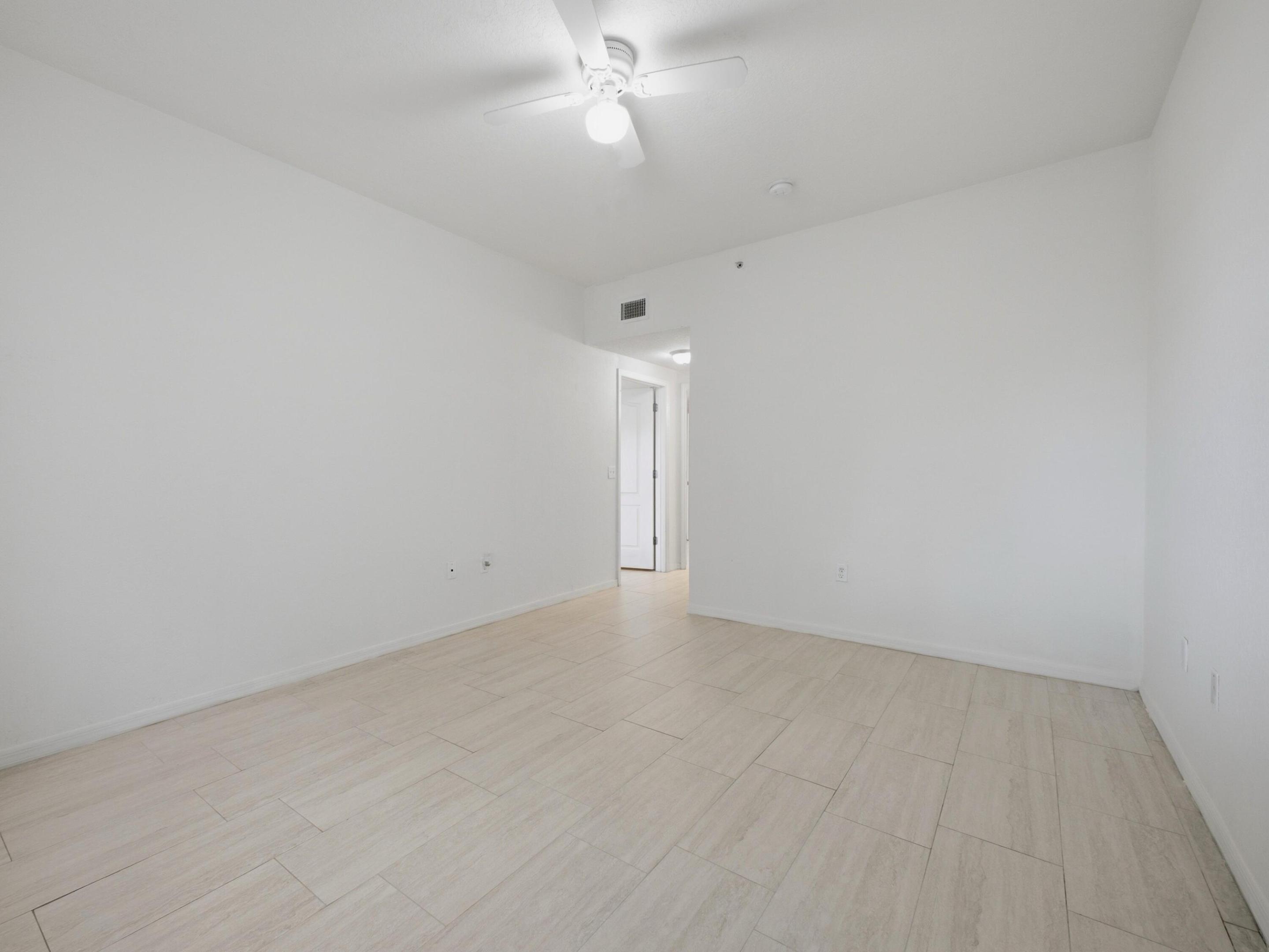 RESIDENCES AT LEGACY PLACE CONDO - Residential Lease
