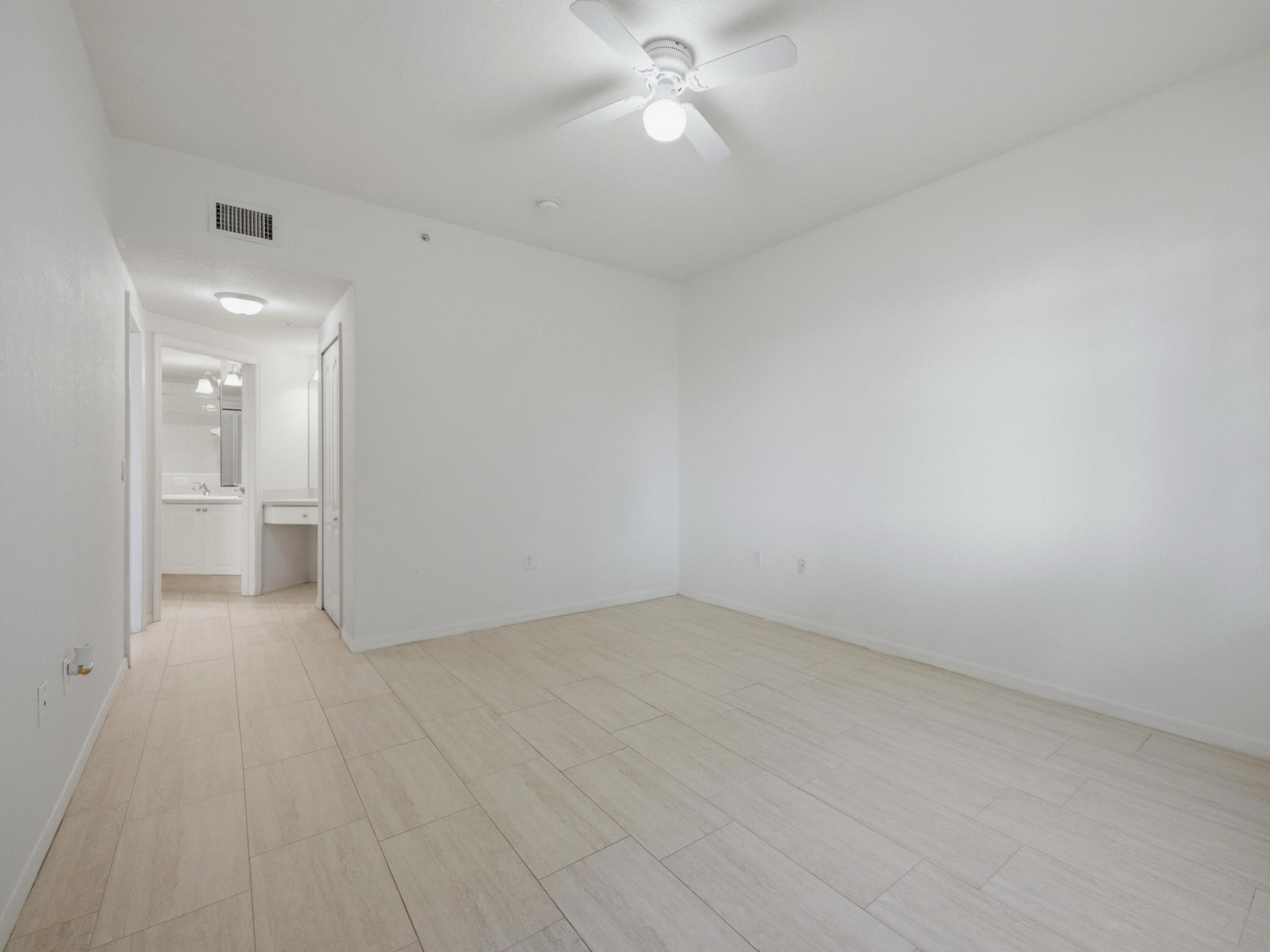 RESIDENCES AT LEGACY PLACE CONDO - Residential Lease