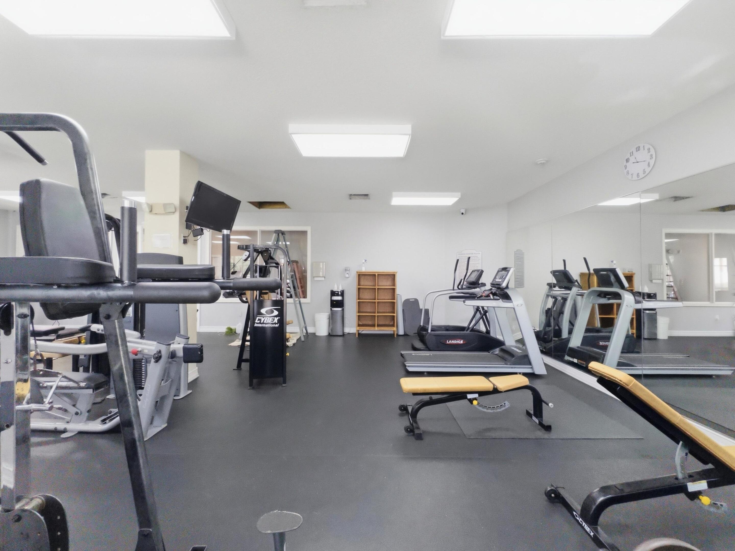 RESIDENCES AT LEGACY PLACE CONDO - Residential Lease