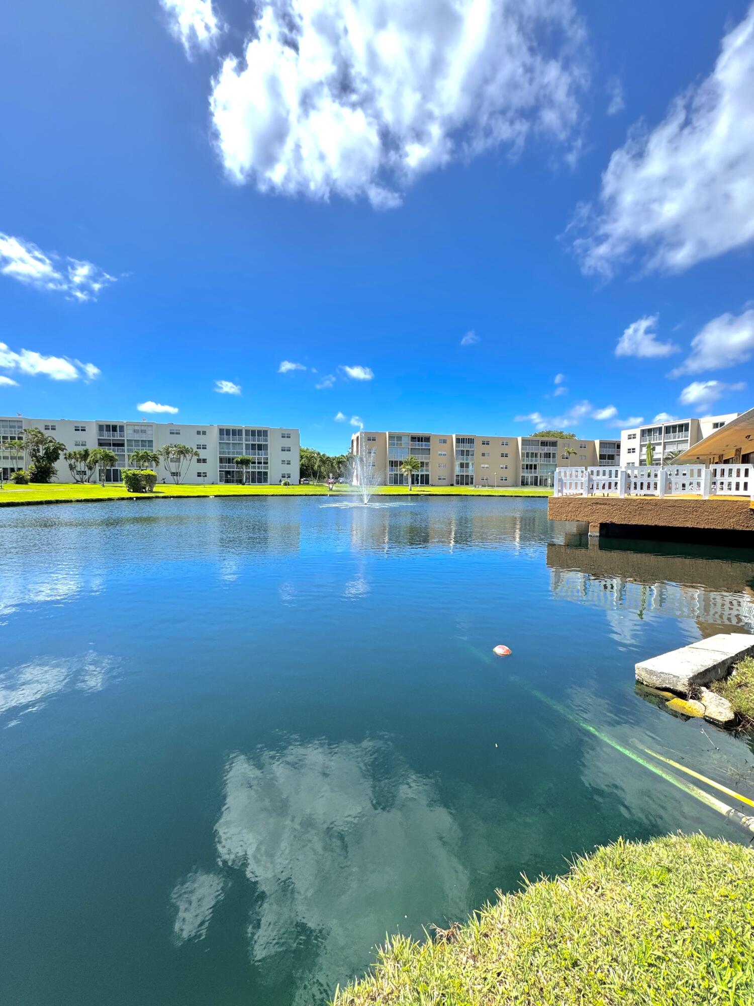 MEADOWBROOK LAKES CONDO - Residential