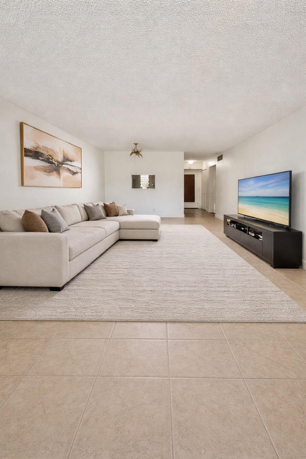 MEADOWBROOK LAKES CONDO - Residential