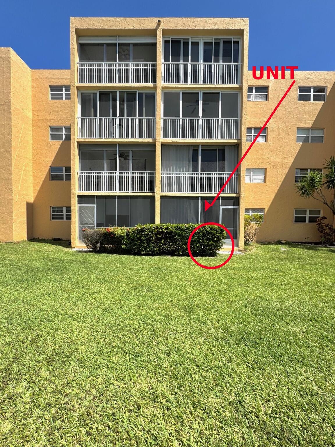 MEADOWBROOK LAKES CONDO - Residential