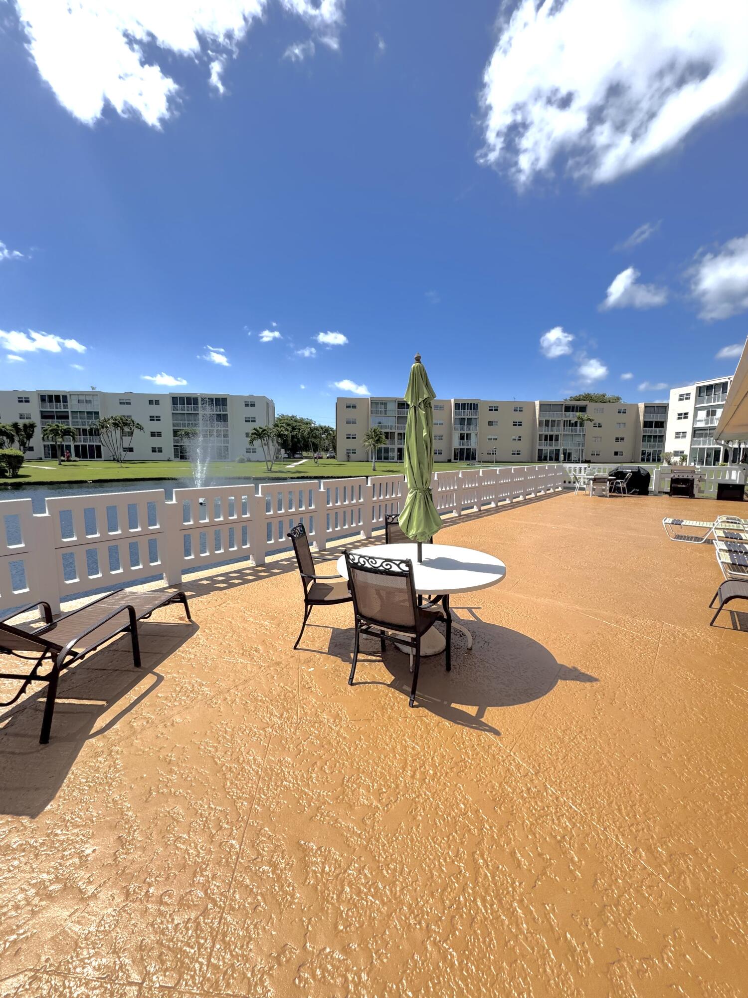 MEADOWBROOK LAKES CONDO - Residential