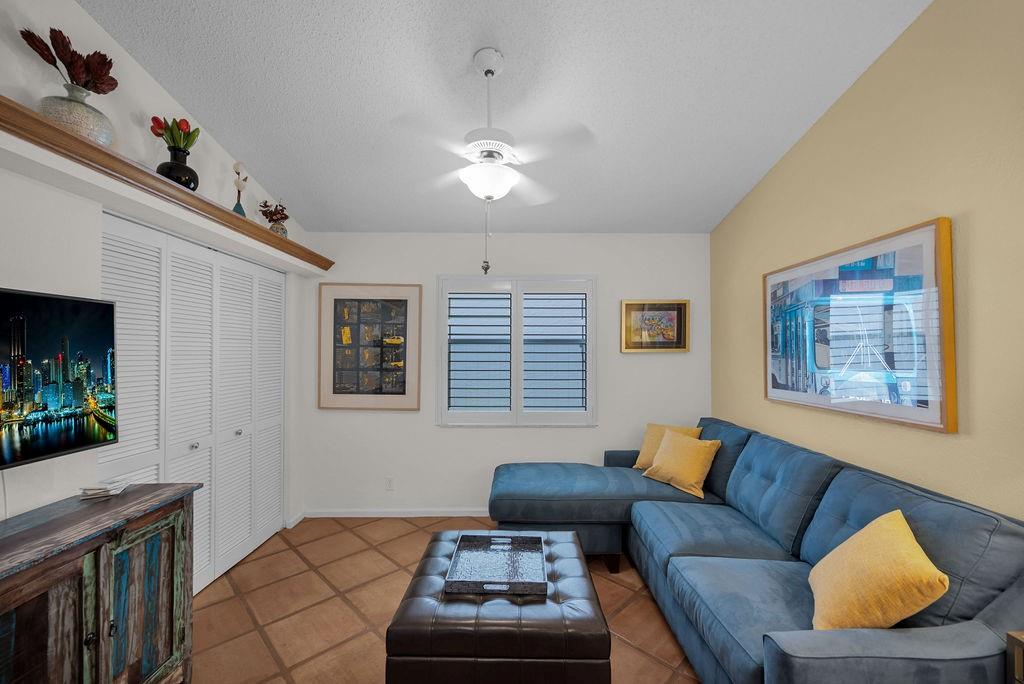 Palm Isles - Residential