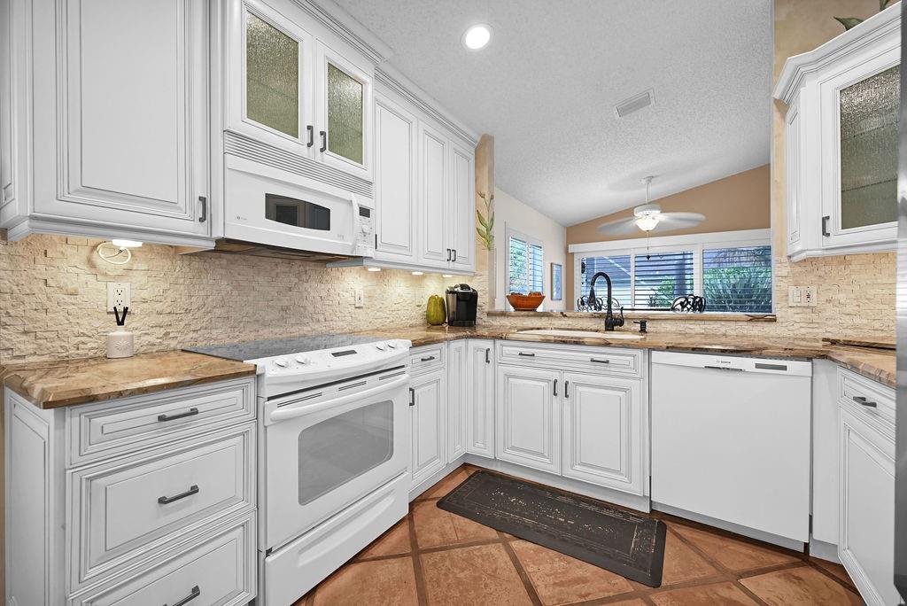 Palm Isles - Residential