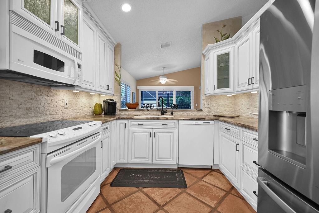 Palm Isles - Residential