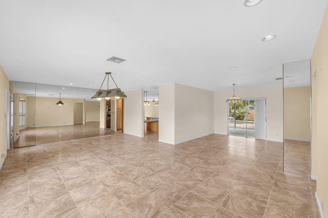 HIGHLAND LAKES SEC 6 - Residential