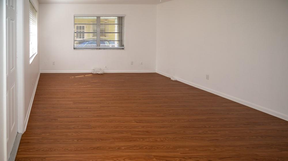 Petite 18-18 B - Residential