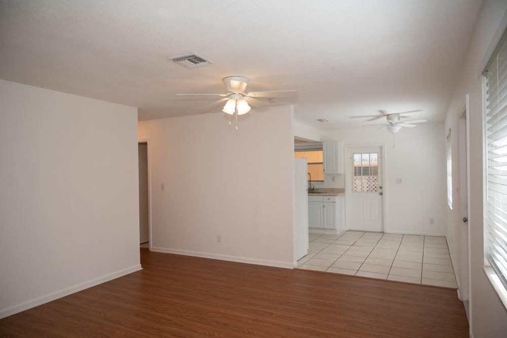 Petite 18-18 B - Residential