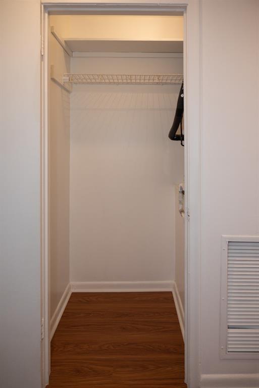 Petite 18-18 B - Residential