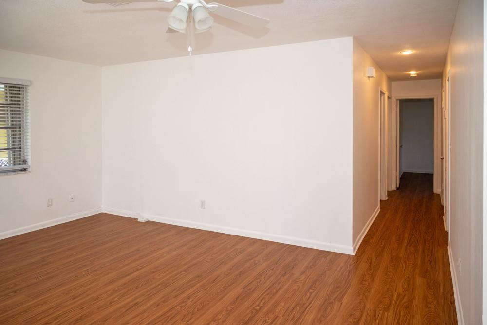 Petite 18-18 B - Residential