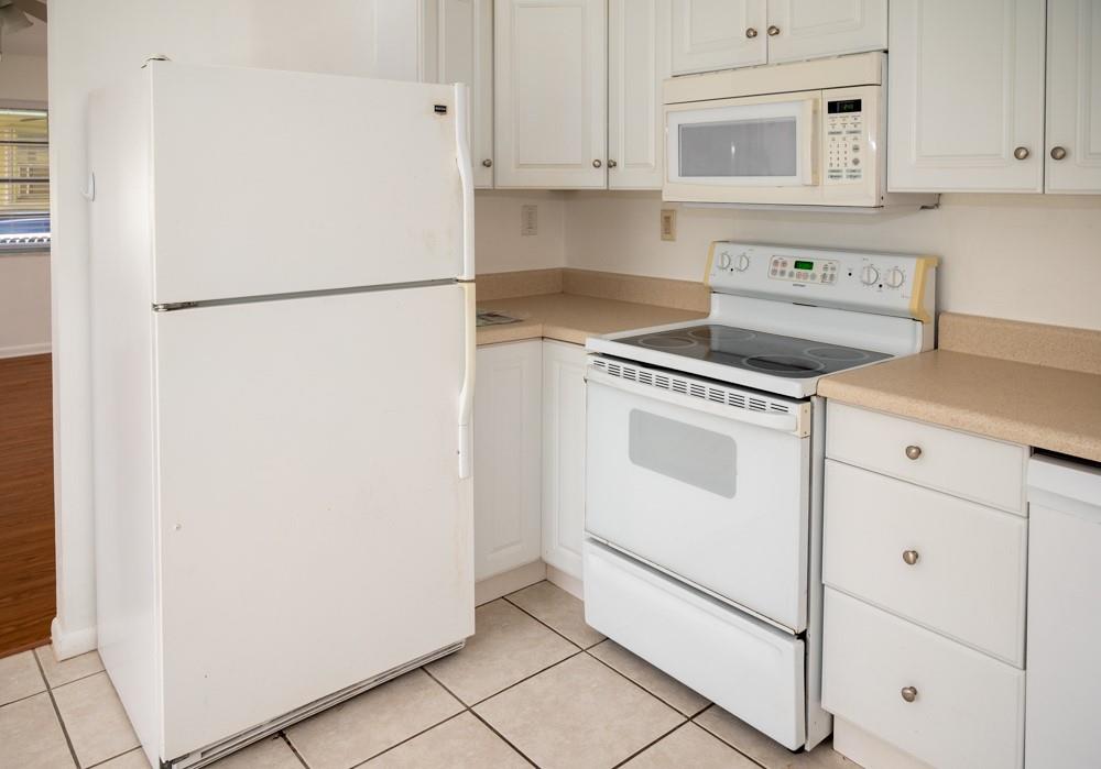 Petite 18-18 B - Residential