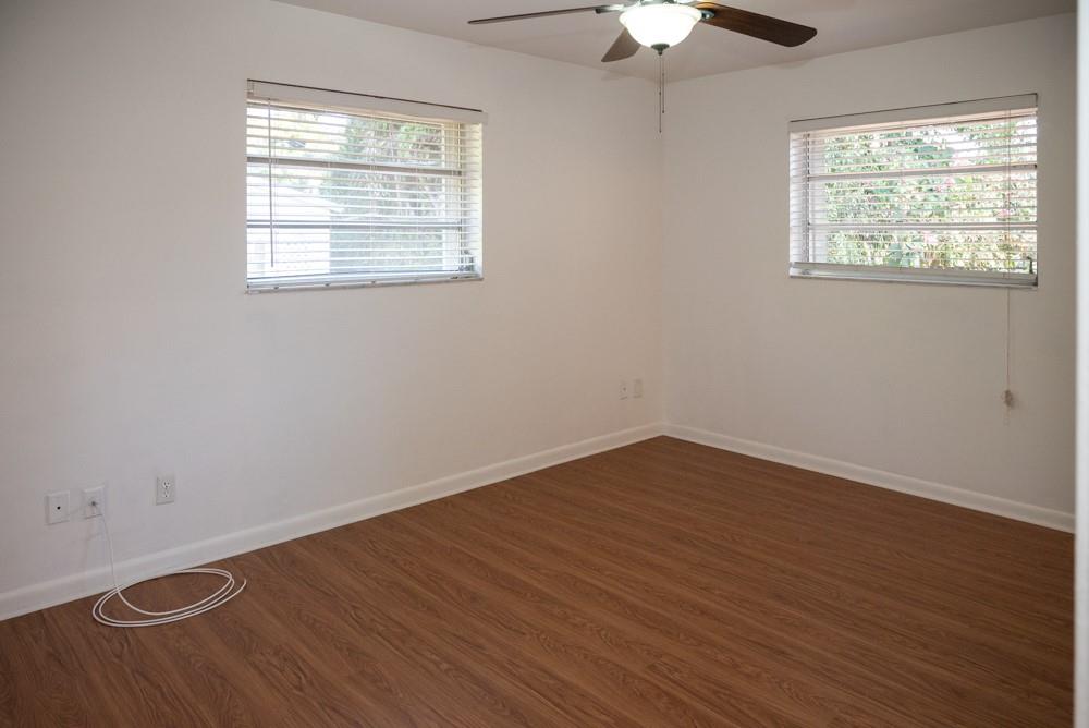 Petite 18-18 B - Residential