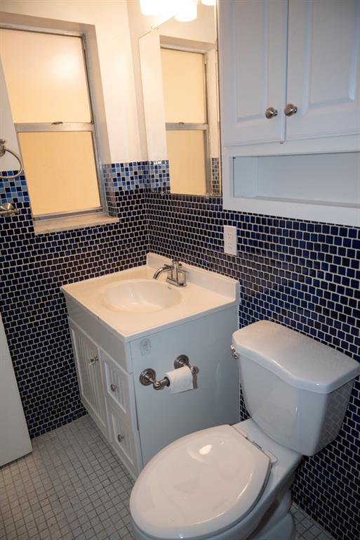 Petite 18-18 B - Residential