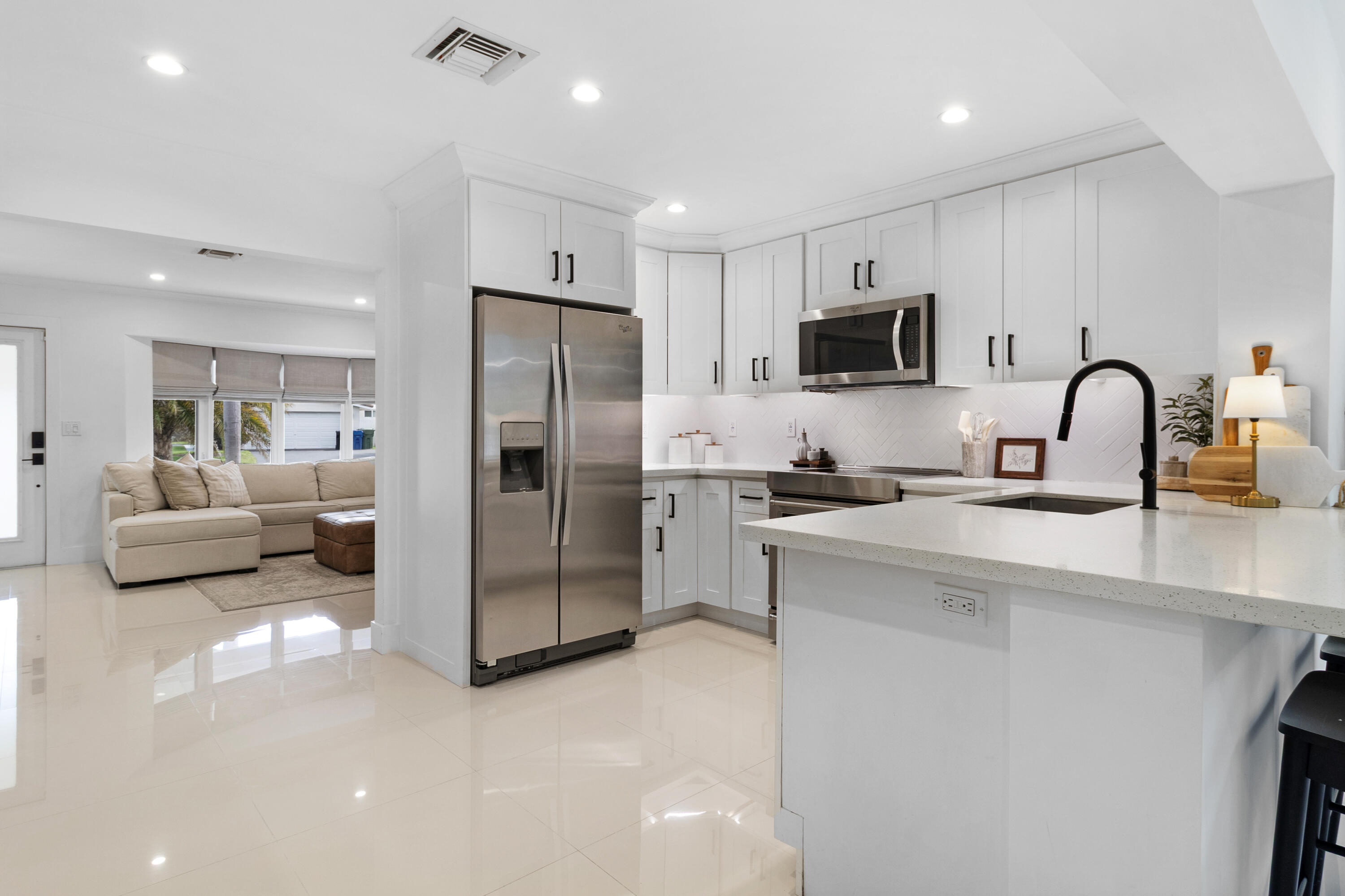 CORAL RIDGE ISLES - Residential