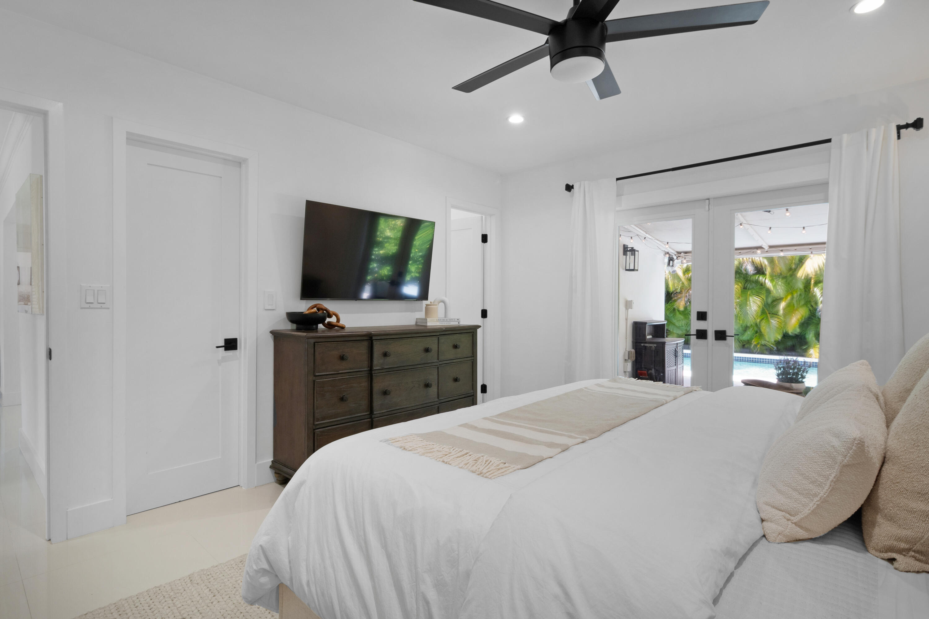 CORAL RIDGE ISLES - Residential