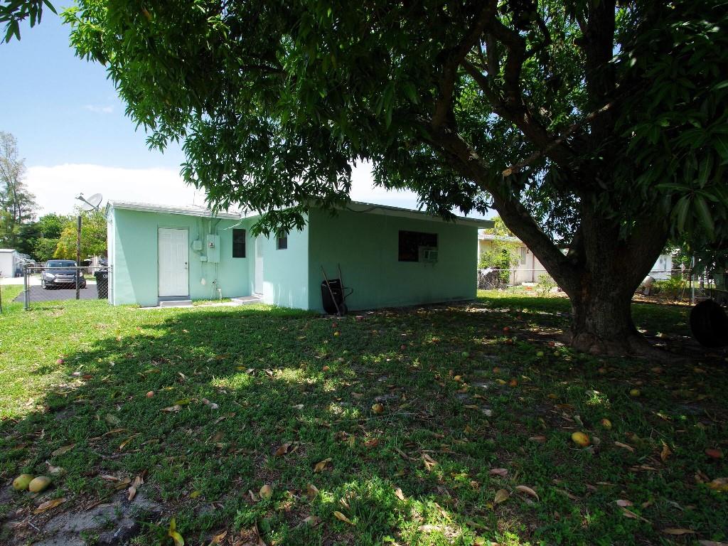 2316 NW 13th Ct