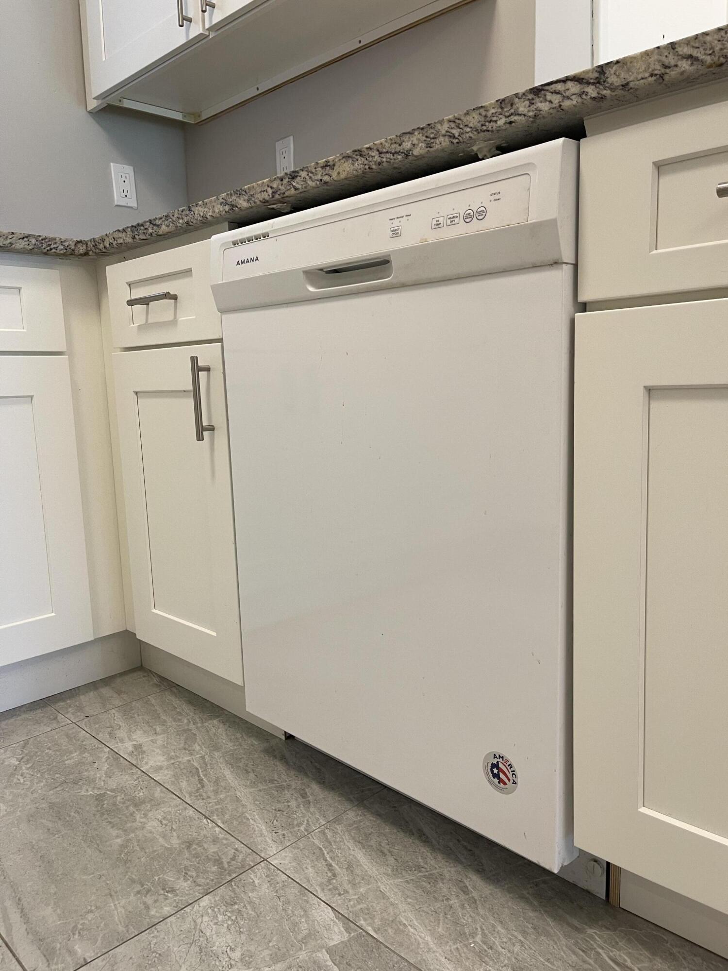 CRESTHAVEN VILLAS 29 CONDO - Residential Lease