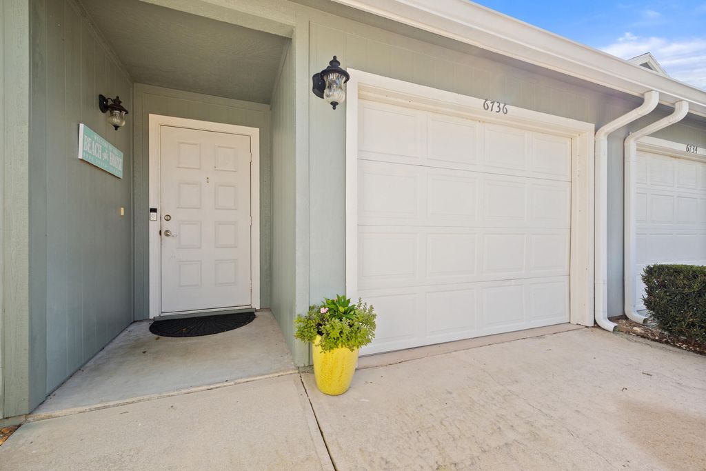 Photo of 6736 SE Yorktown Drive, Hobe Sound, FL 33455 (MLS # R10951671)